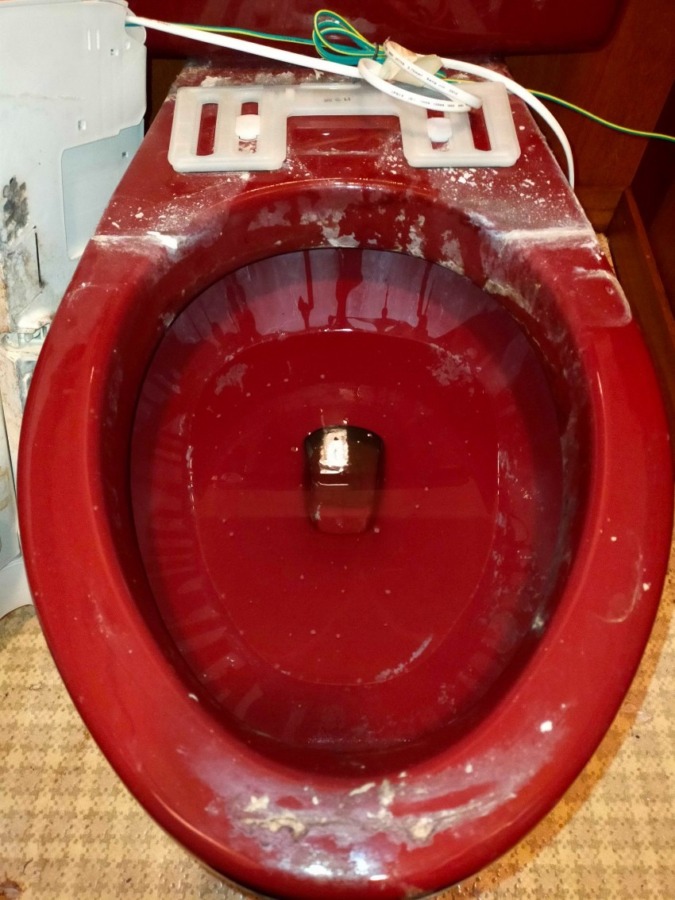 藤沢市鵠沼松が岡のM様宅で「トイレクリーニング」をしてきました